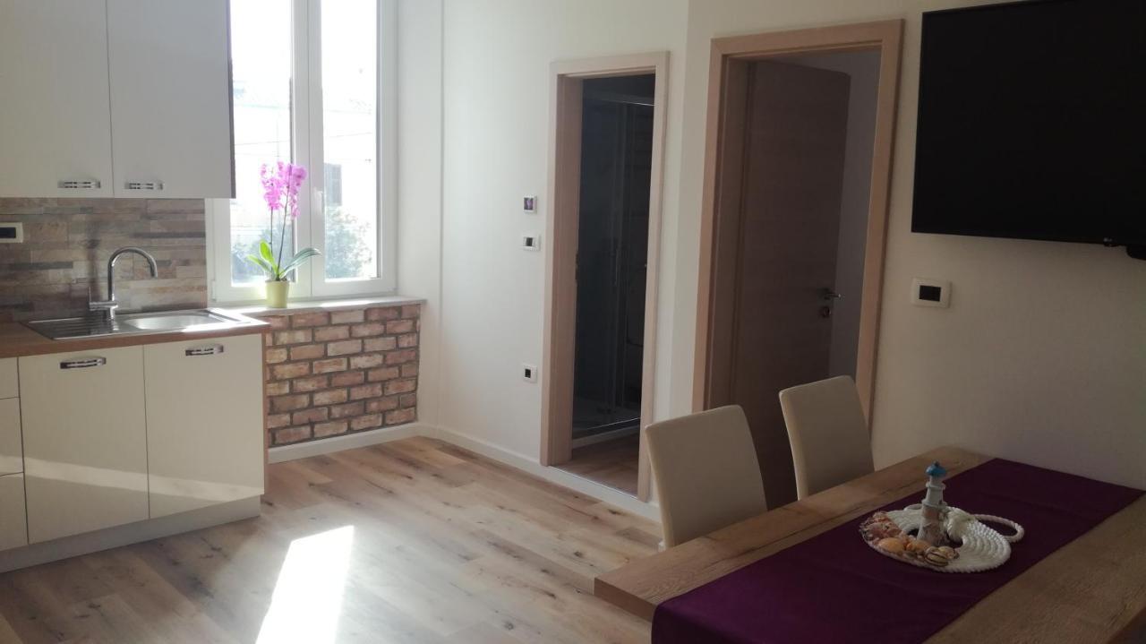 Apartmaji Apollonio Izola Buitenkant foto