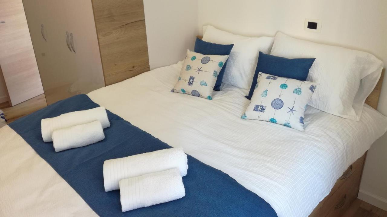Apartmaji Apollonio Izola Buitenkant foto