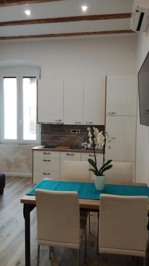 Apartmaji Apollonio Izola Buitenkant foto