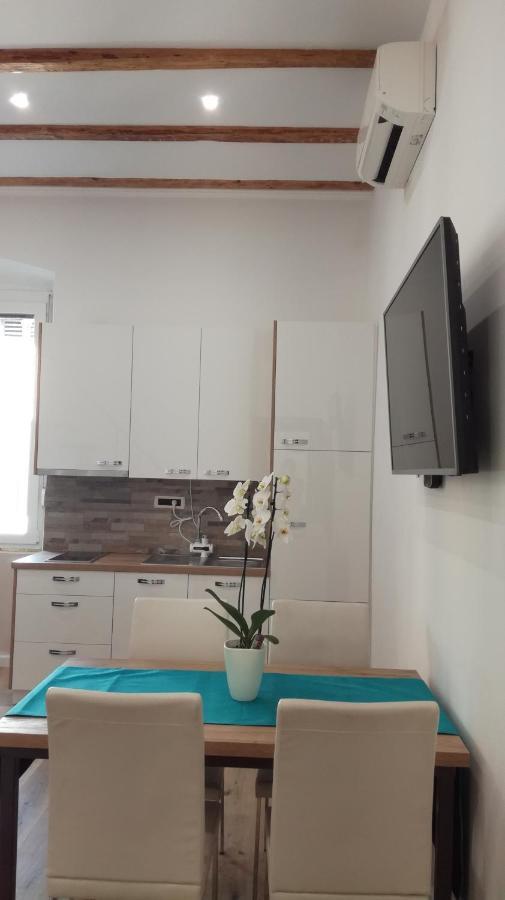 Apartmaji Apollonio Izola Buitenkant foto